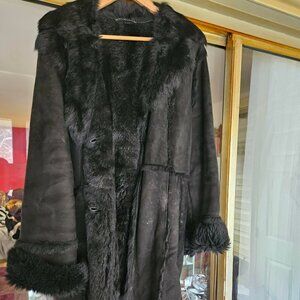 Olivieri Shearling Fur Made in Italy Size 10/12 Black